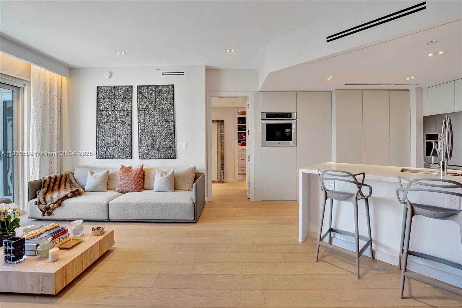 TURNBERRY VILLAGE SO TOWE - Residential