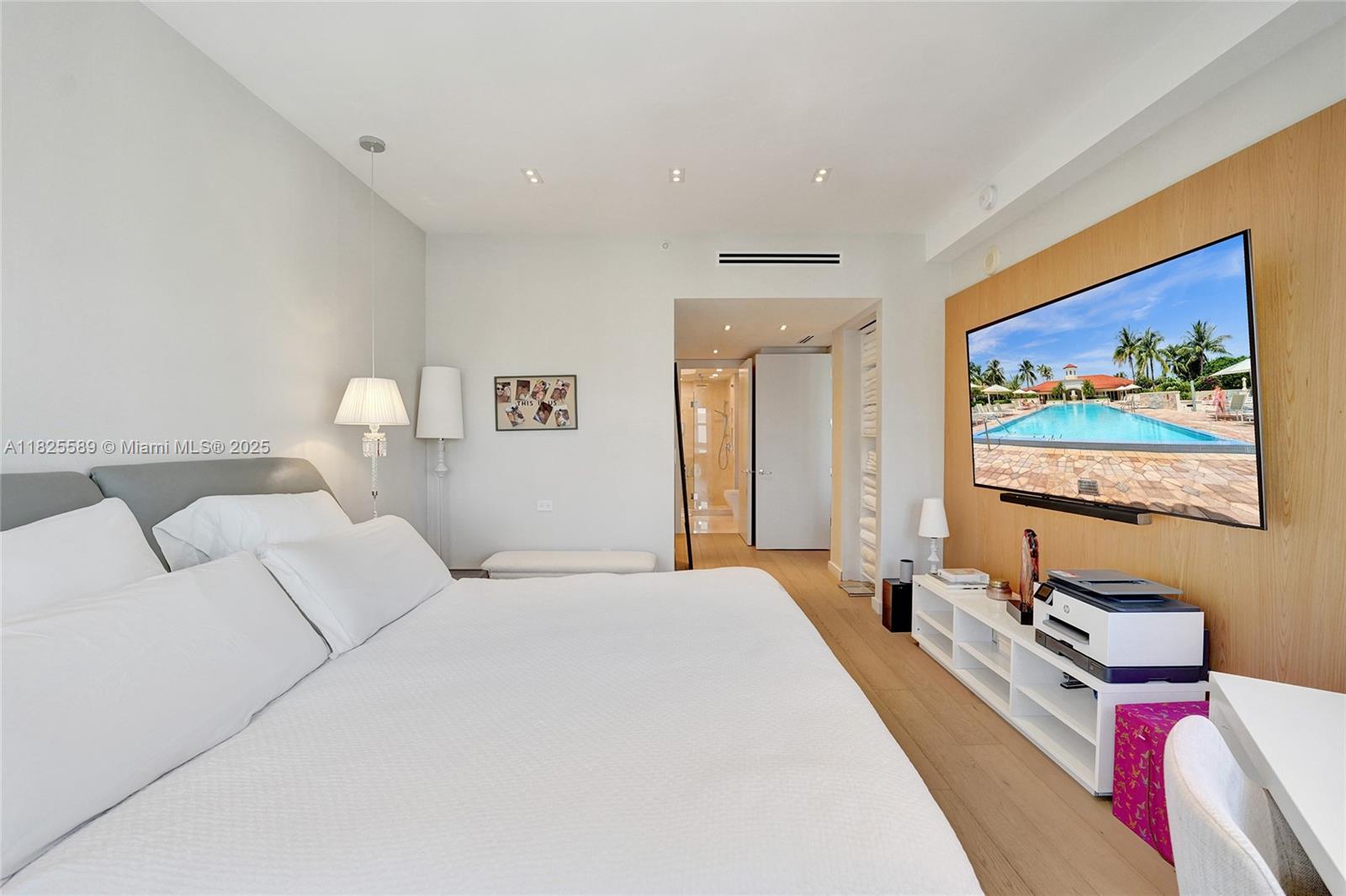 TURNBERRY VILLAGE SO TOWE - Residential