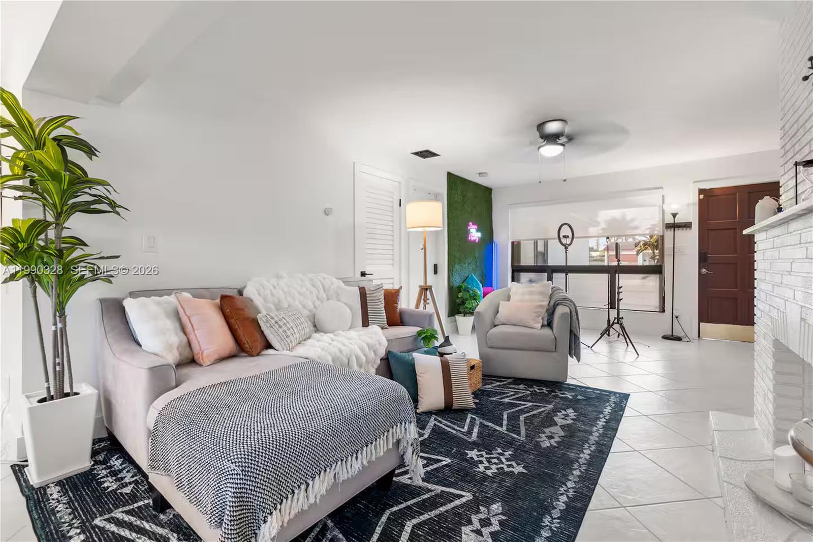 OAK GROVE - Residential