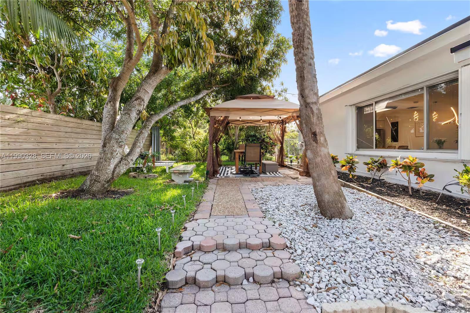 OAK GROVE - Residential