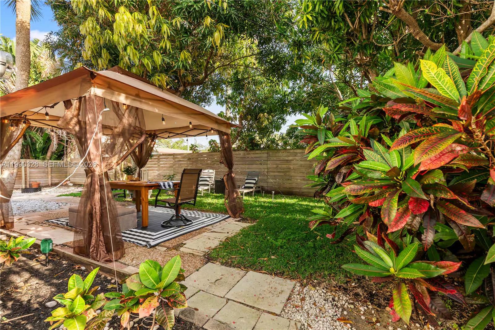 OAK GROVE - Residential