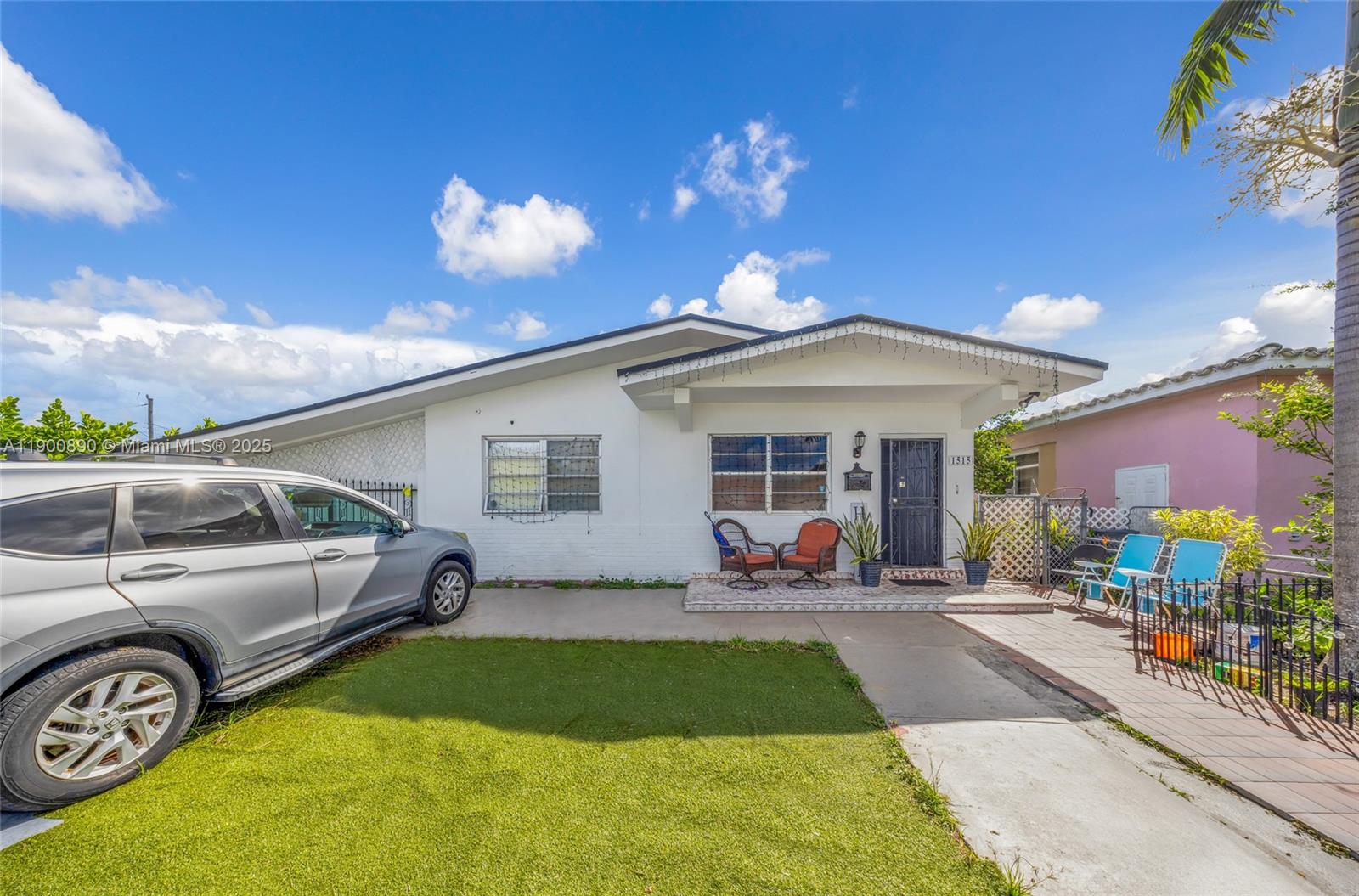 GRAPELAND HEIGHTS - Residential