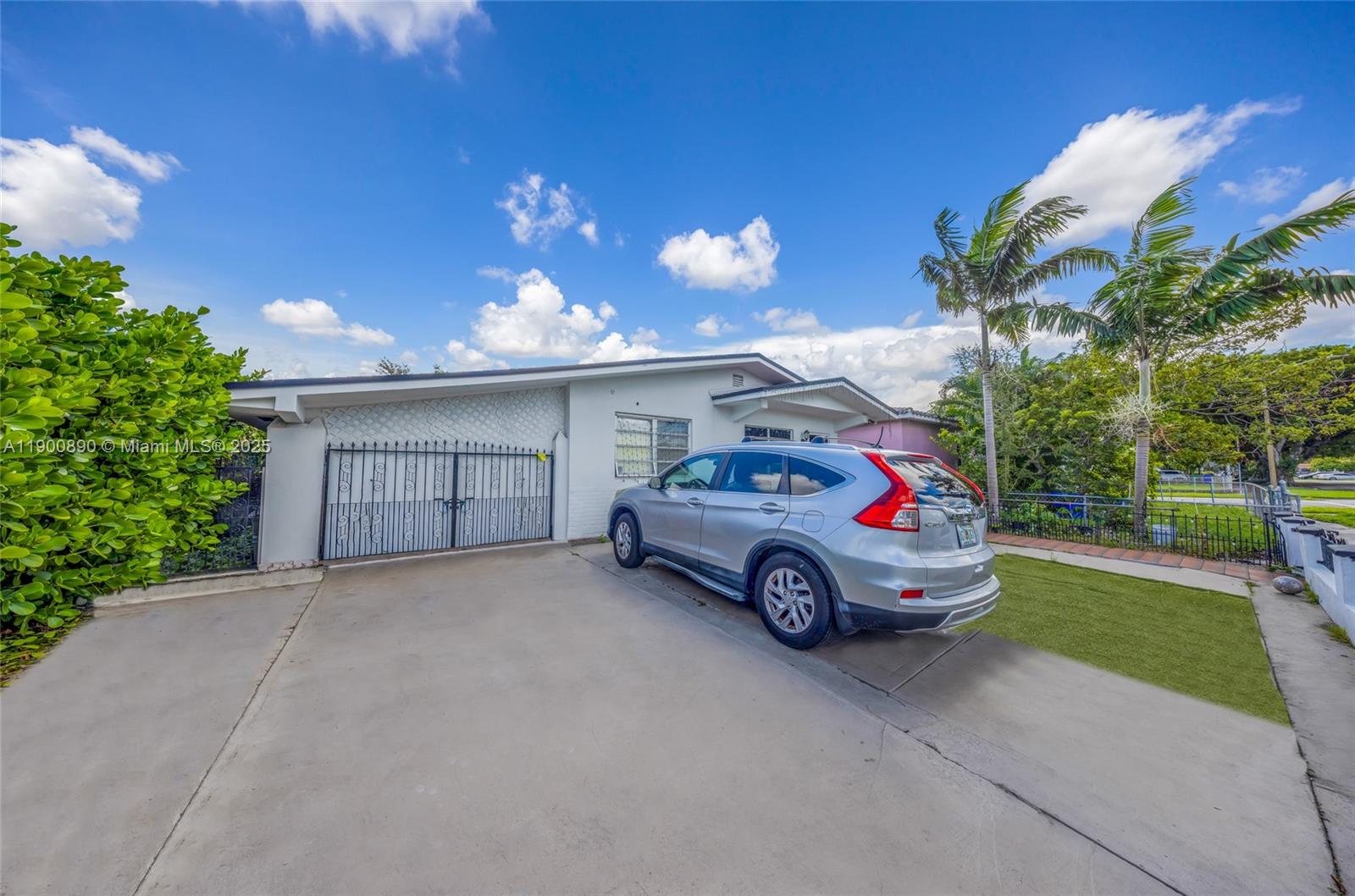 GRAPELAND HEIGHTS - Residential