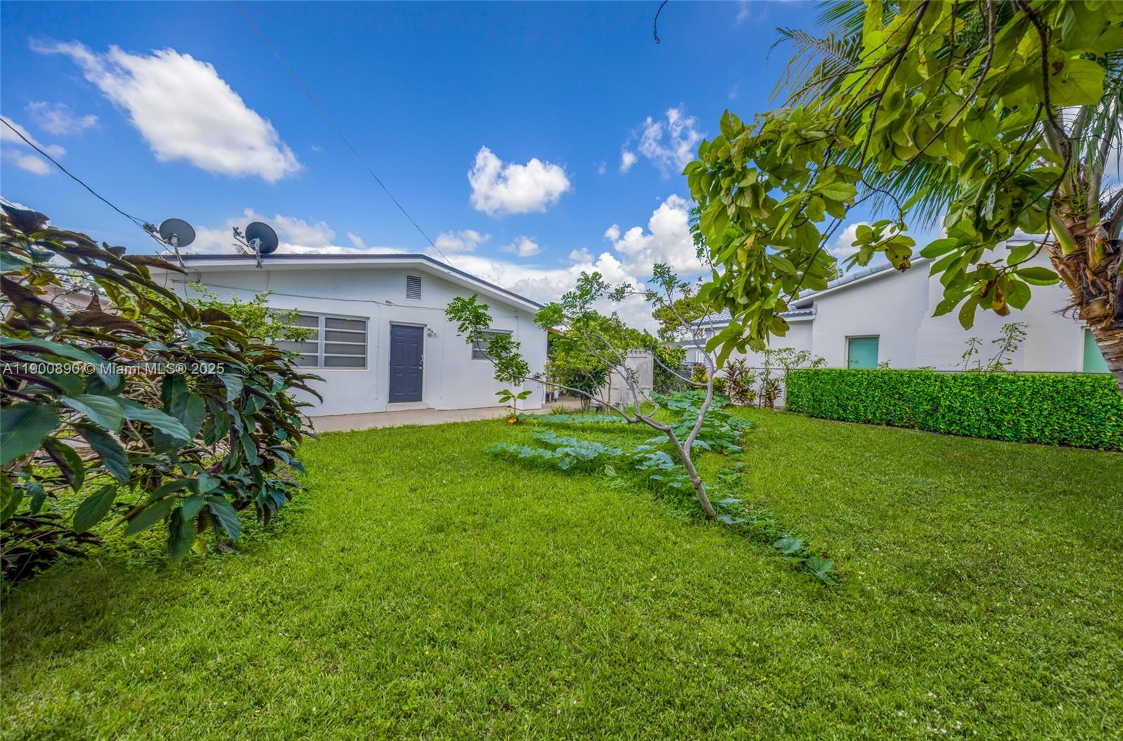 GRAPELAND HEIGHTS - Residential