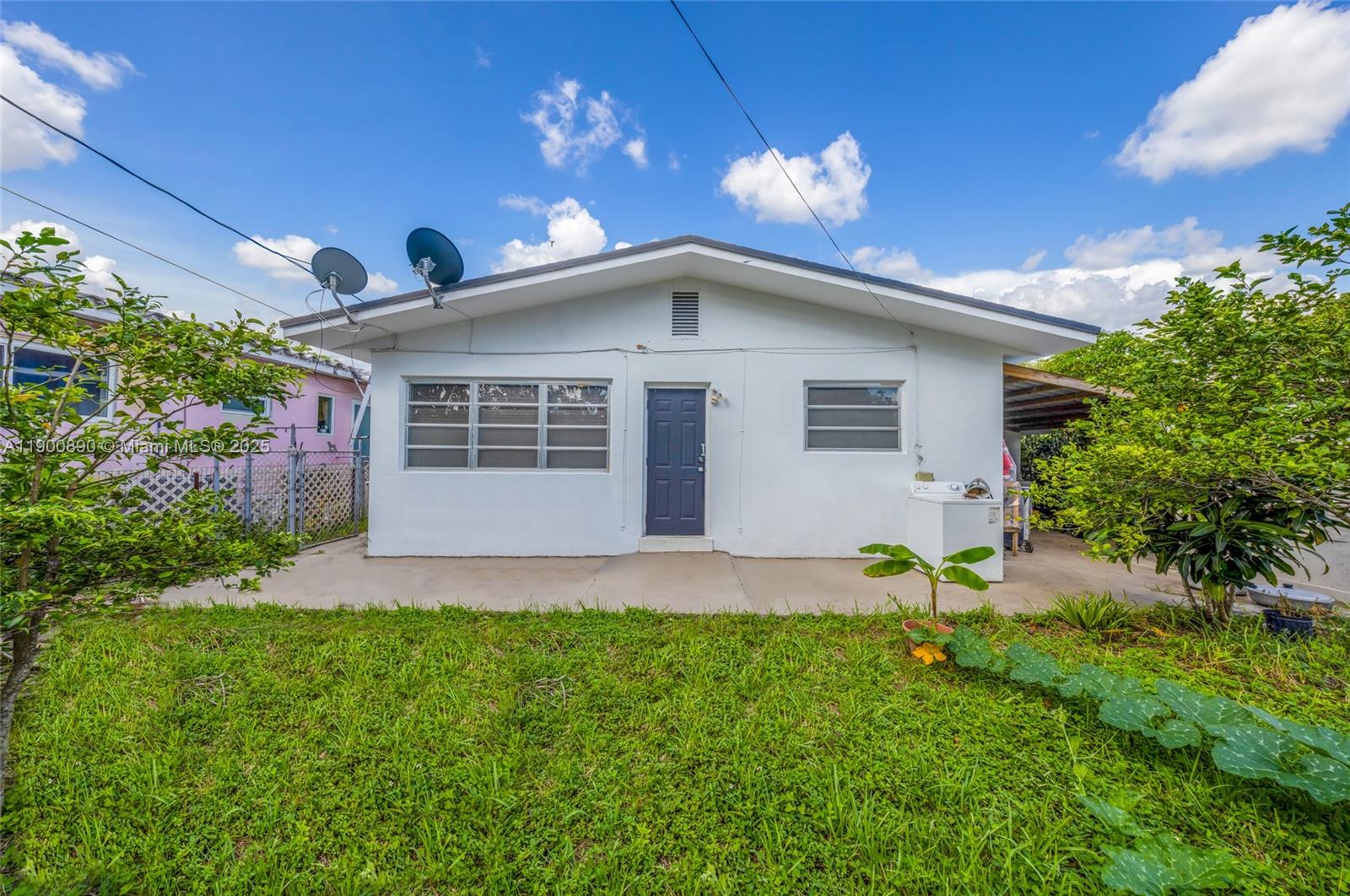 GRAPELAND HEIGHTS - Residential