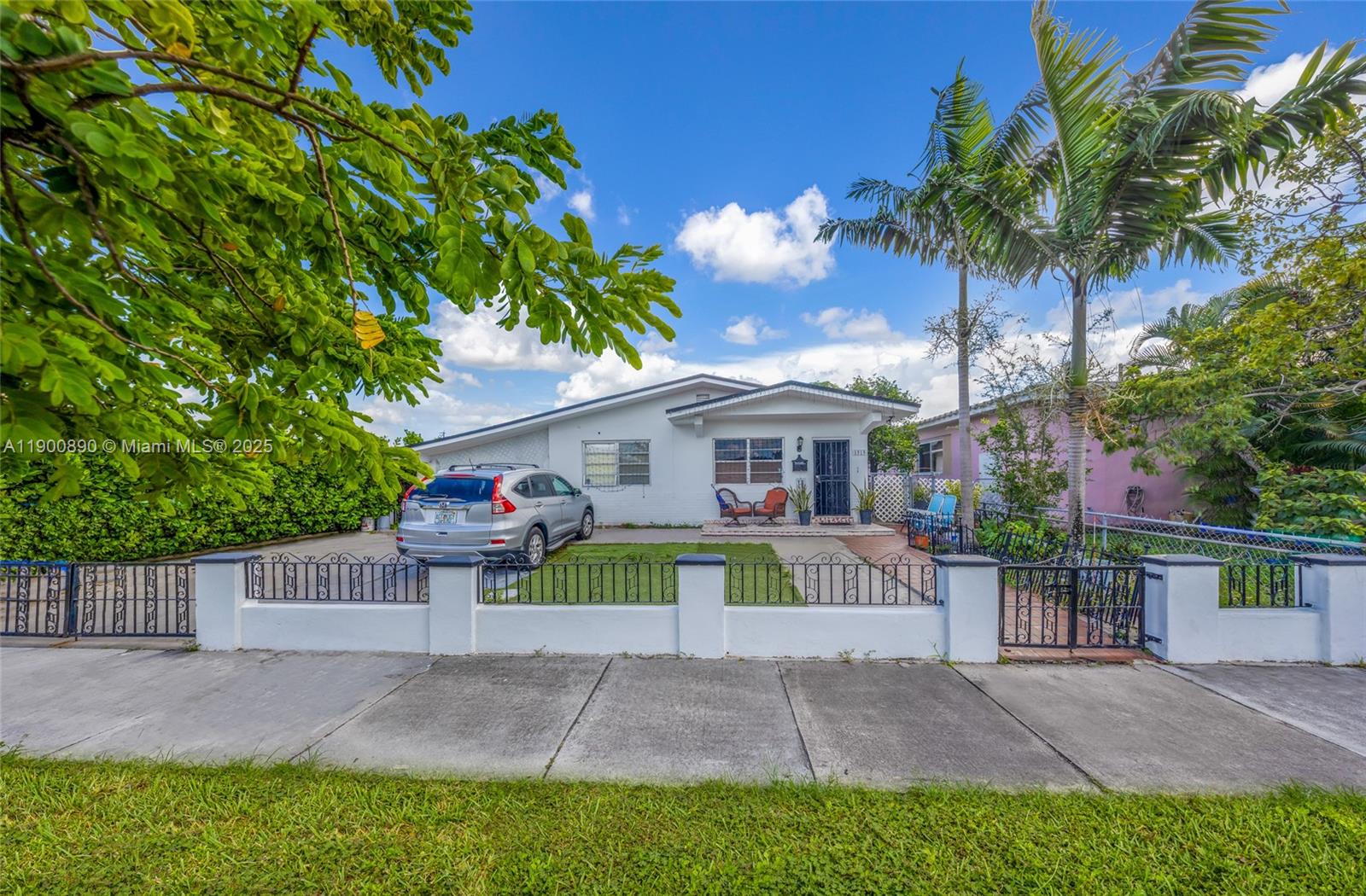 GRAPELAND HEIGHTS - Residential