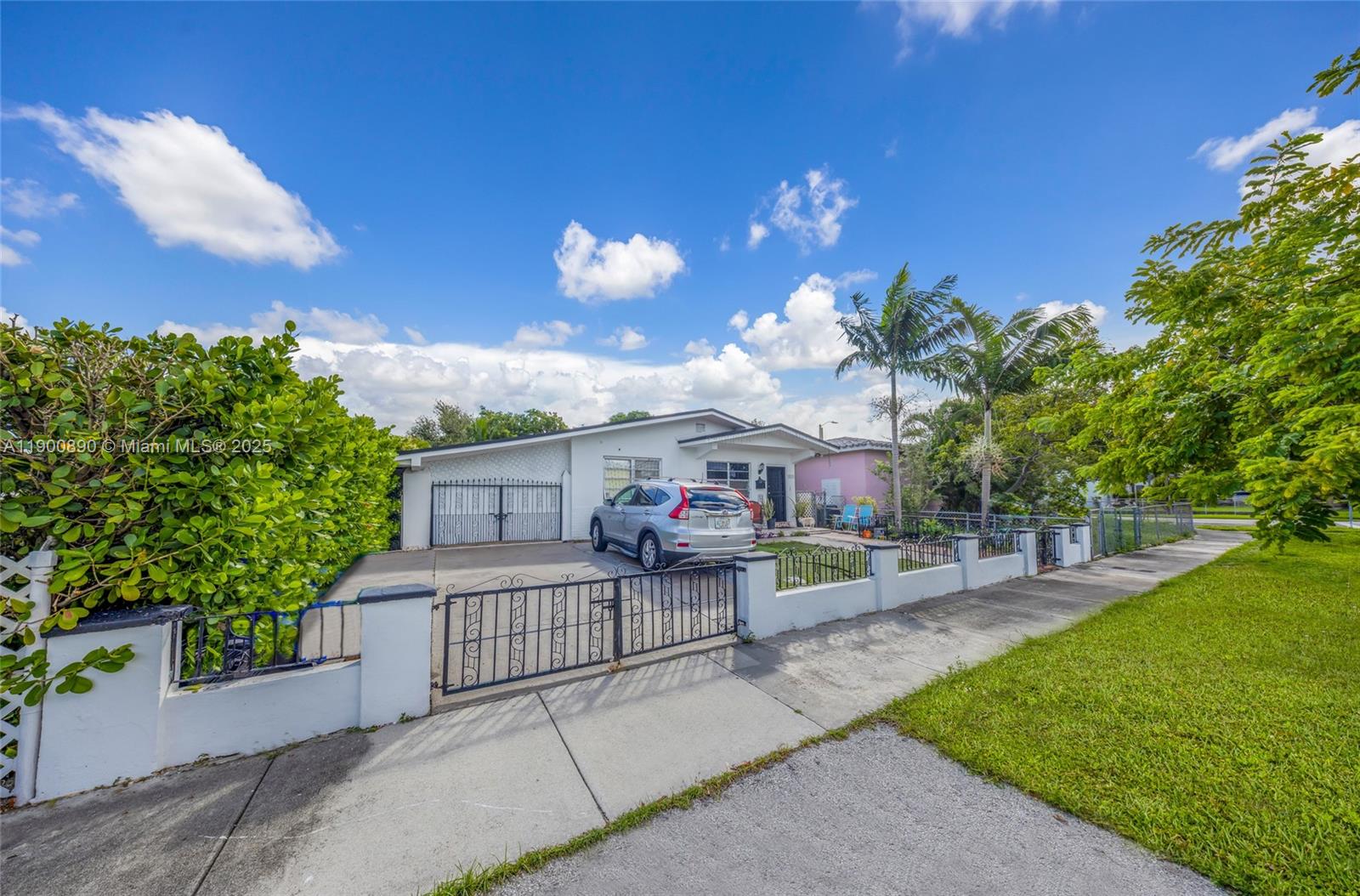 GRAPELAND HEIGHTS - Residential