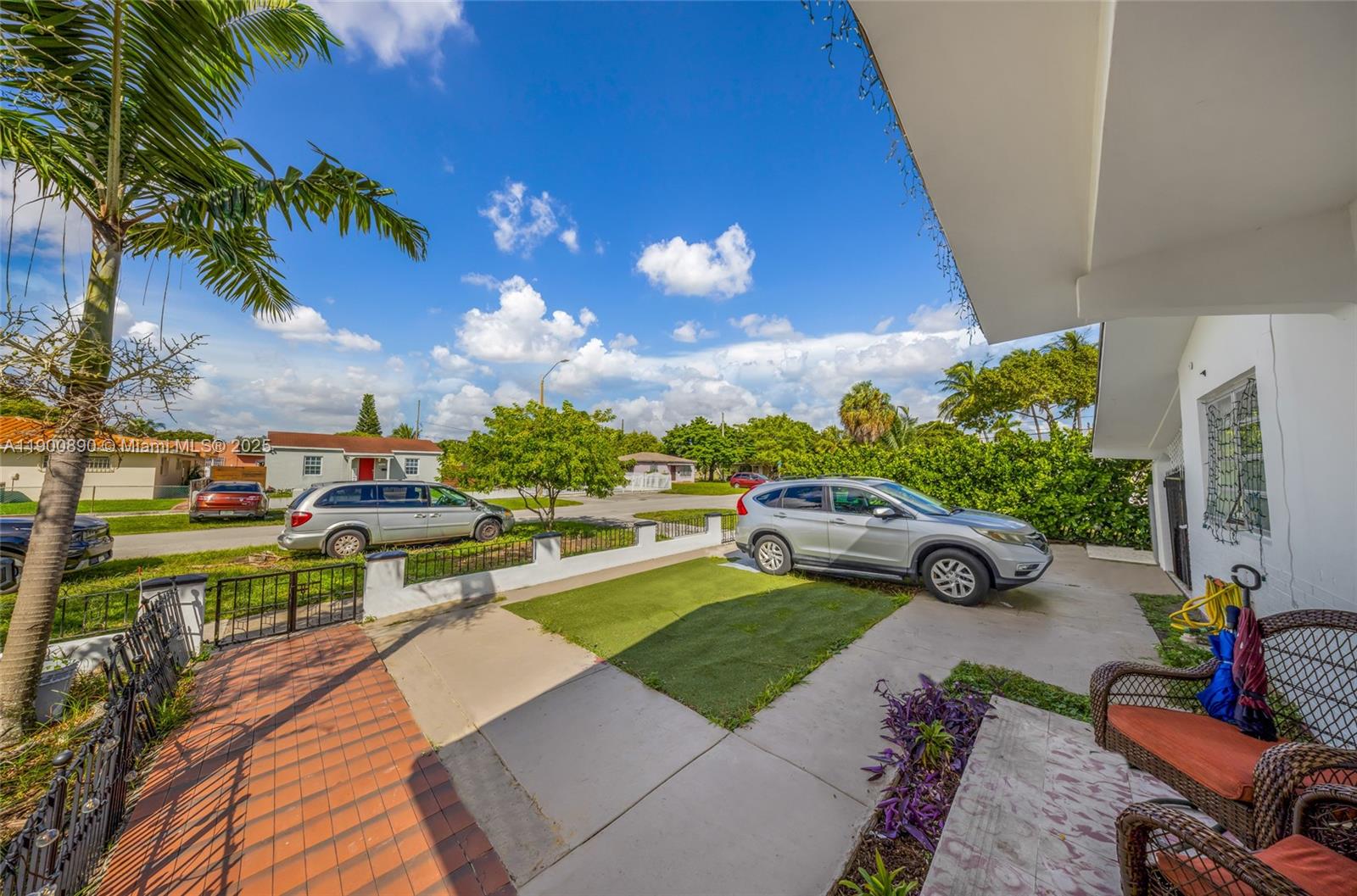 GRAPELAND HEIGHTS - Residential