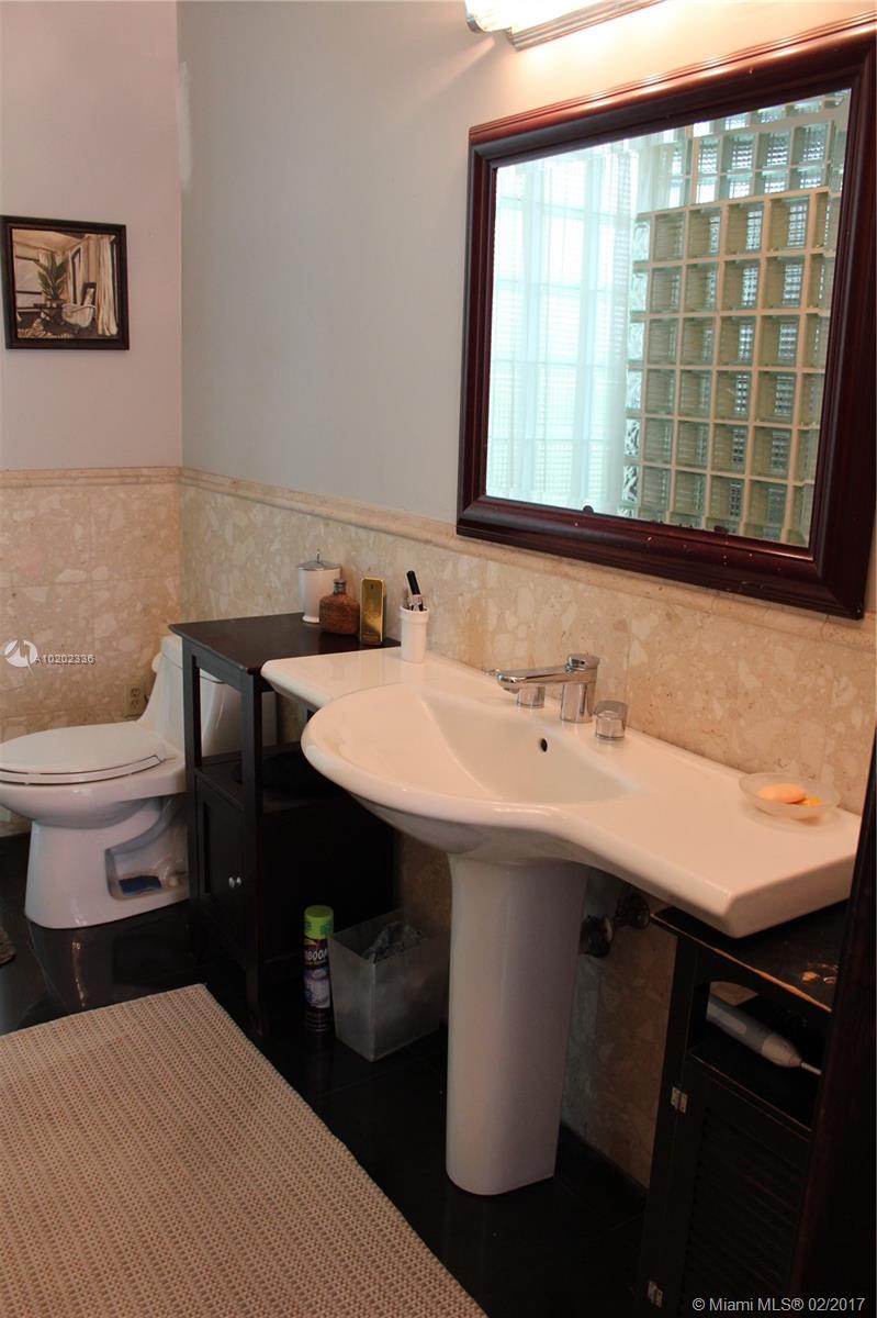 Golden Glades - Residential