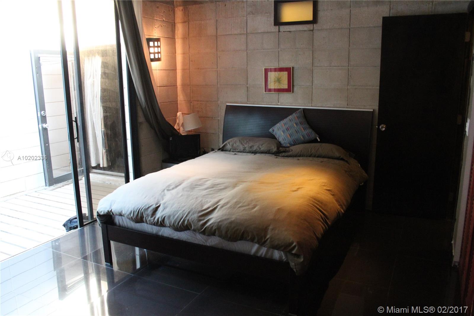 Golden Glades - Residential