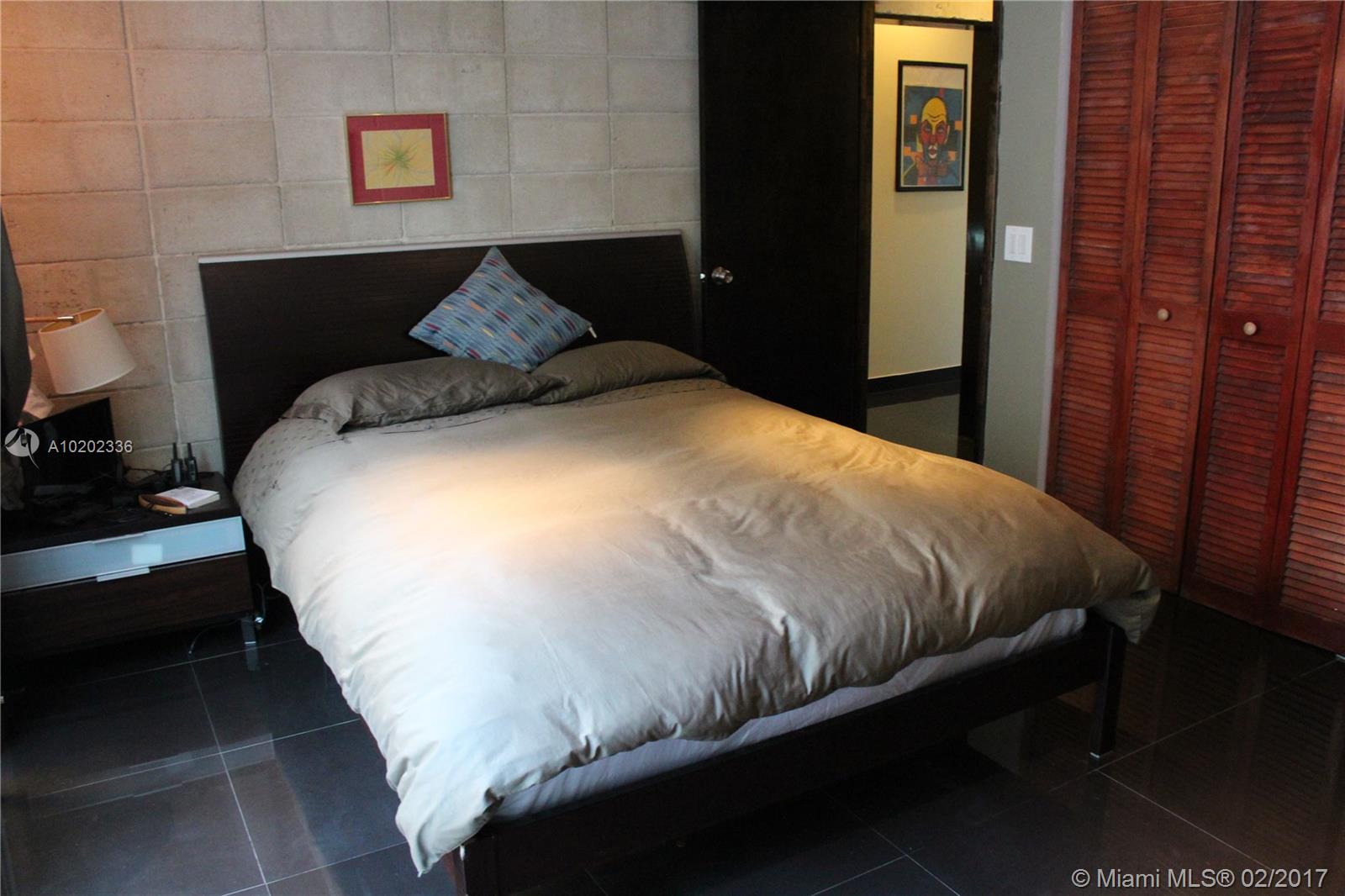 Golden Glades - Residential