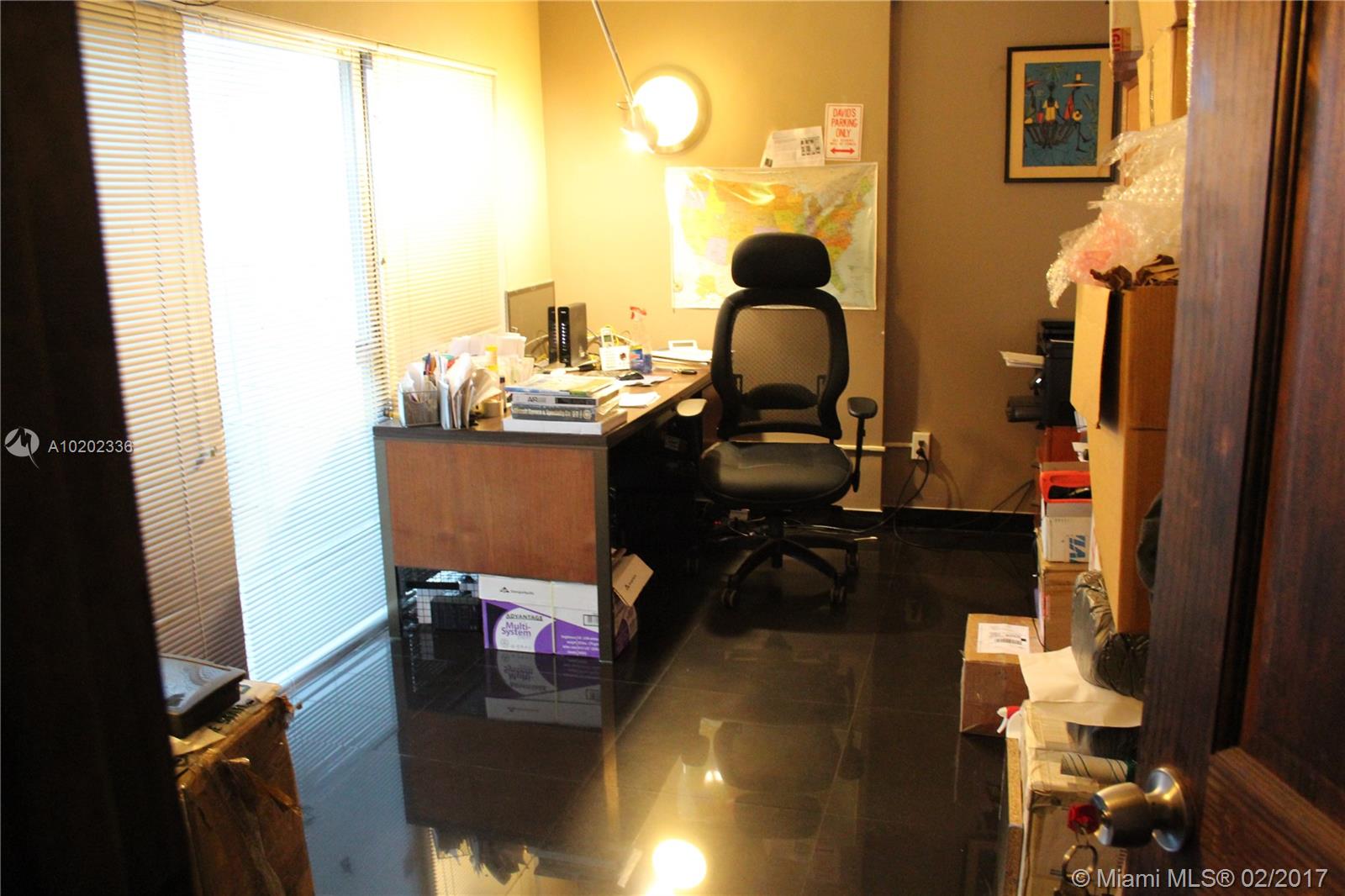 Golden Glades - Residential