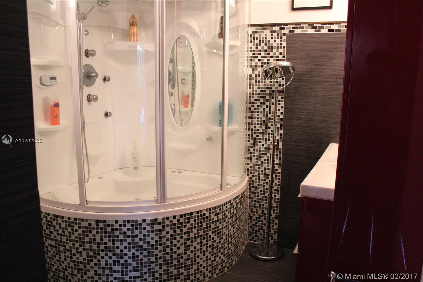 Golden Glades - Residential