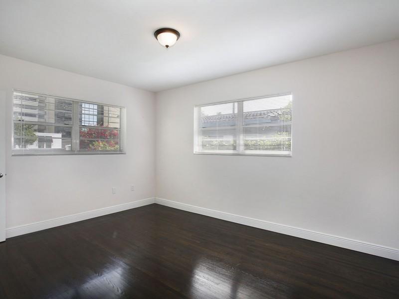 C GABLES CRAFTS SEC - Residential