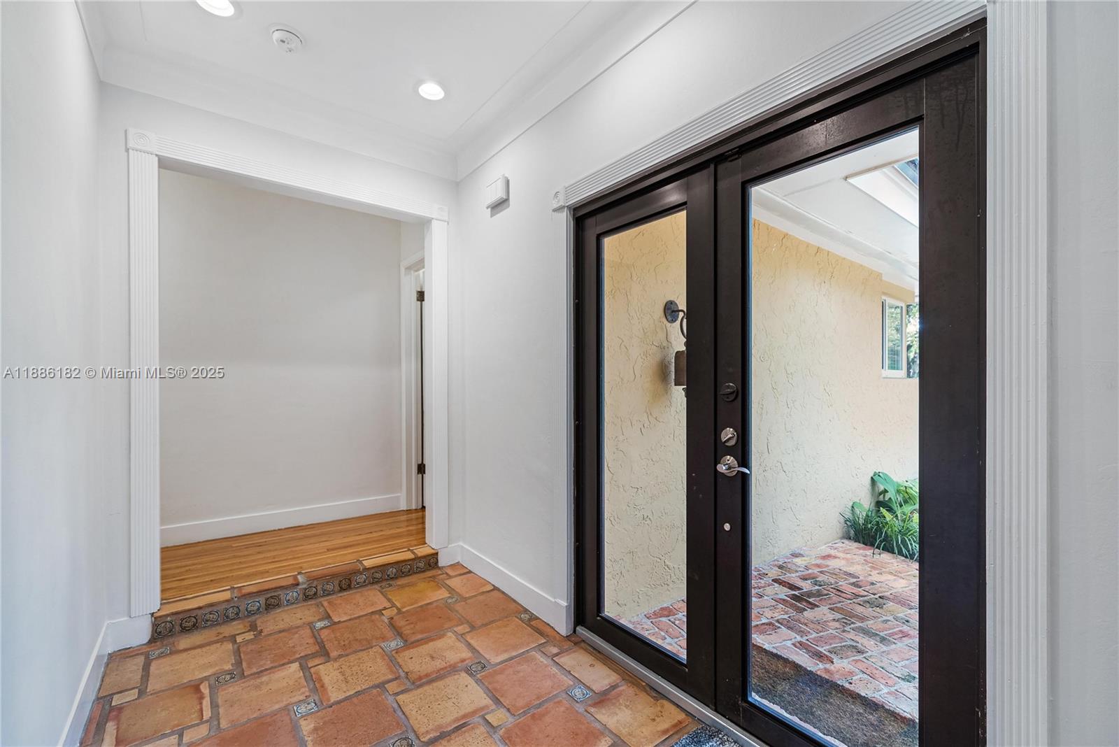 CORAL GABLES RIVIERA SEC - Residential Lease