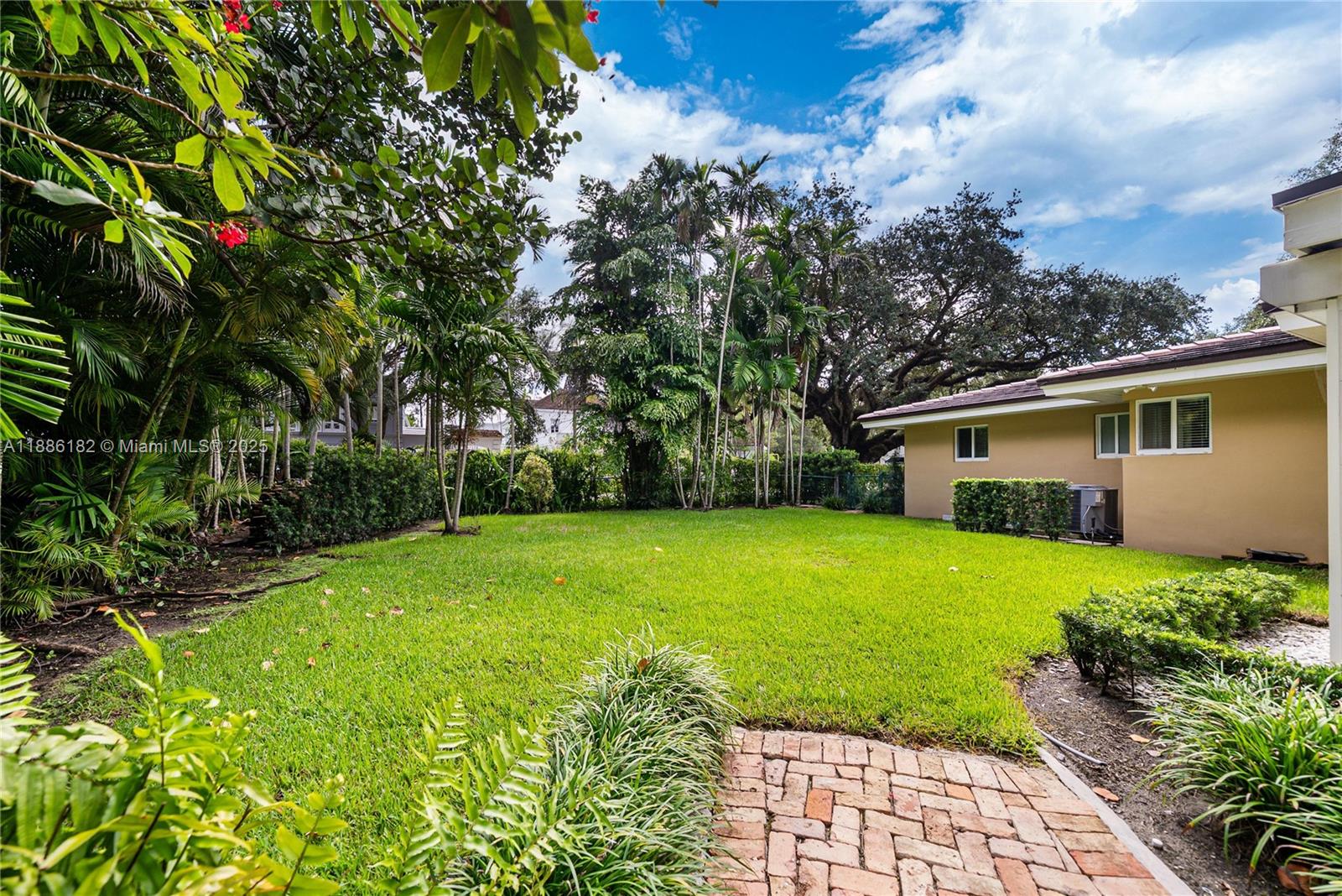 CORAL GABLES RIVIERA SEC - Residential Lease