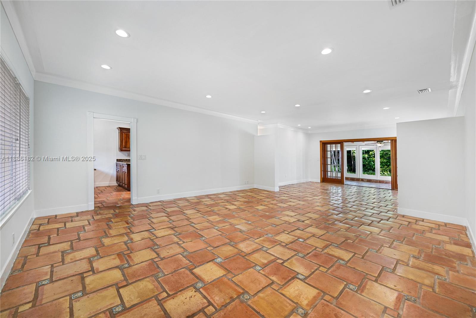 CORAL GABLES RIVIERA SEC - Residential Lease