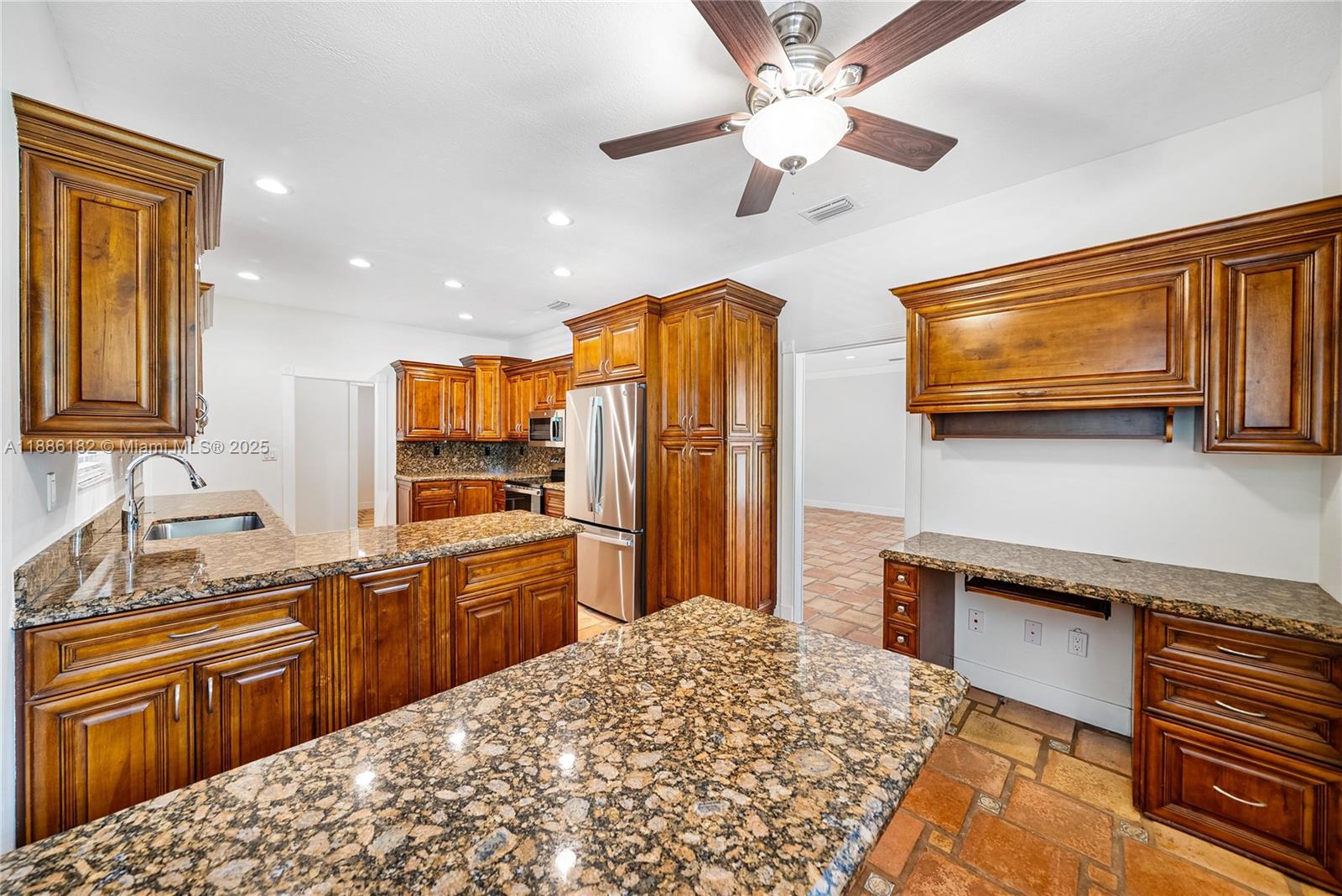 CORAL GABLES RIVIERA SEC - Residential Lease