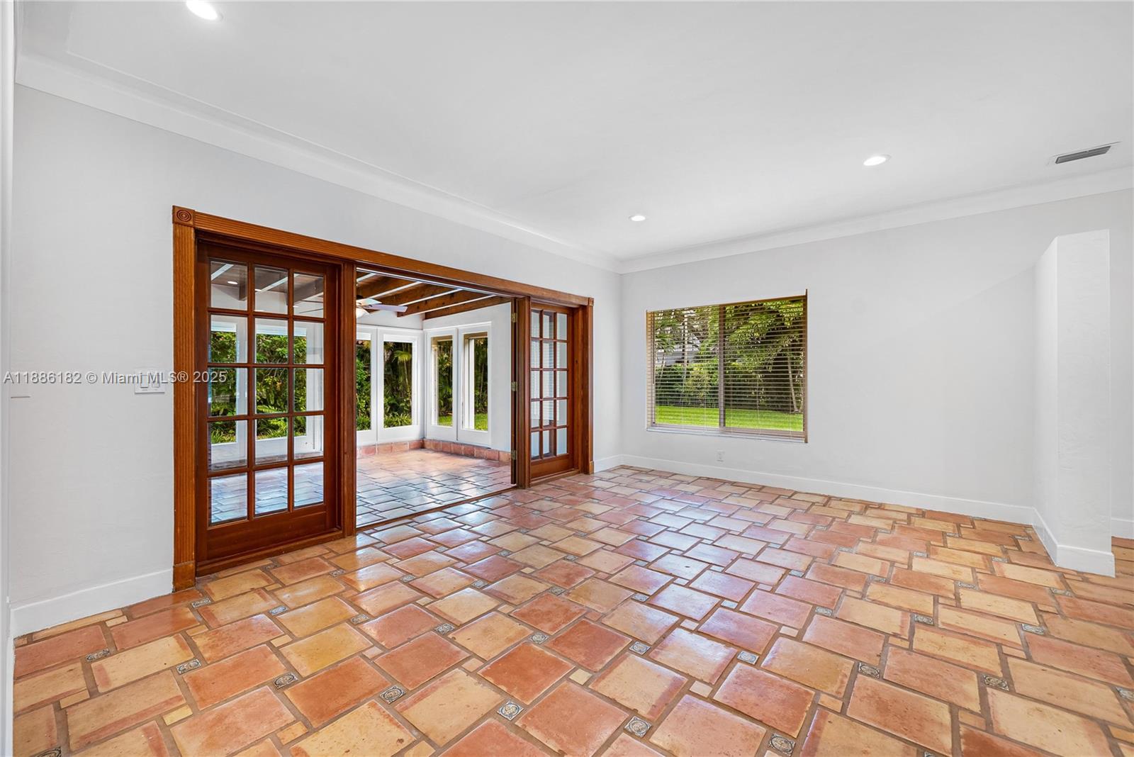 CORAL GABLES RIVIERA SEC - Residential Lease