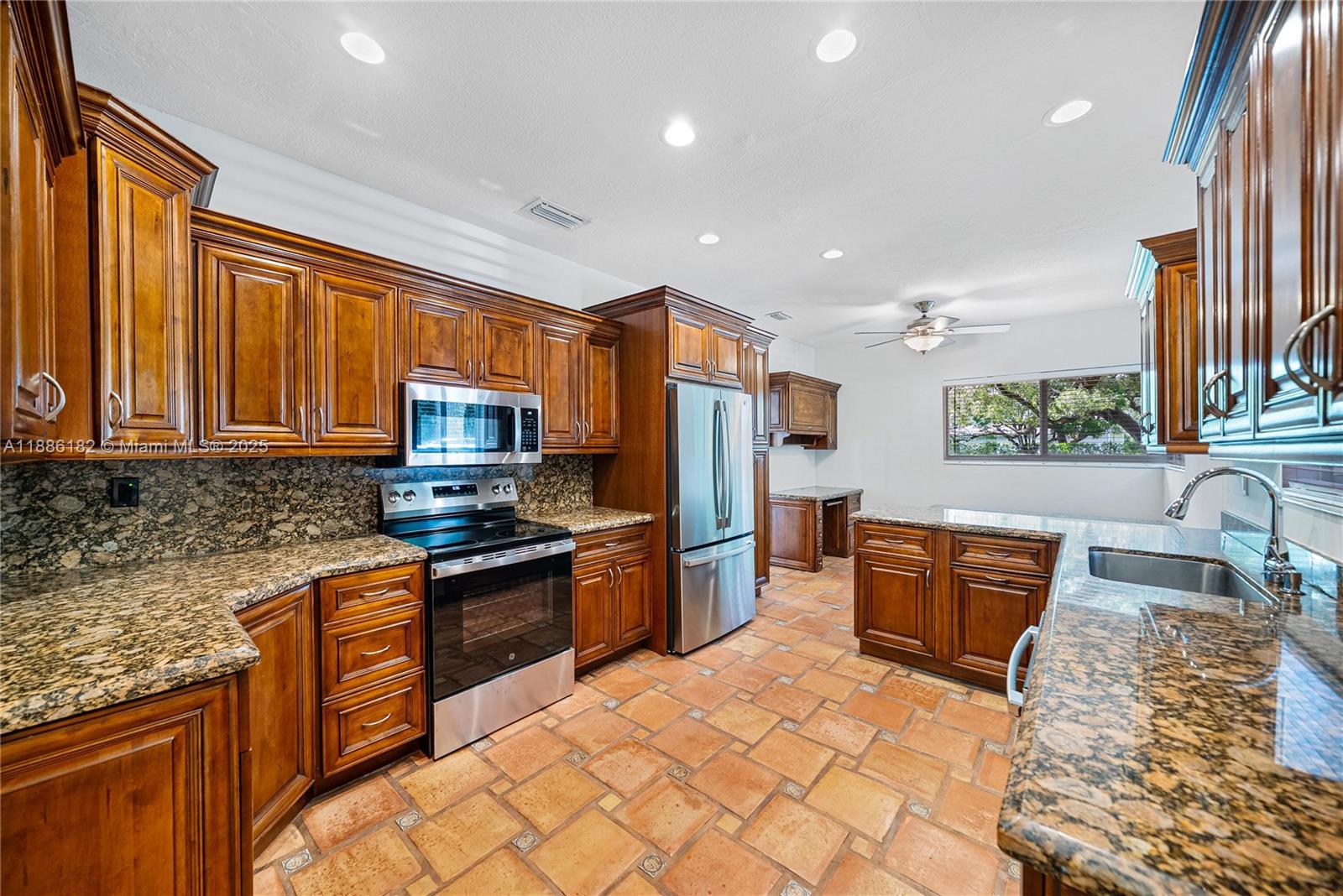 CORAL GABLES RIVIERA SEC - Residential Lease
