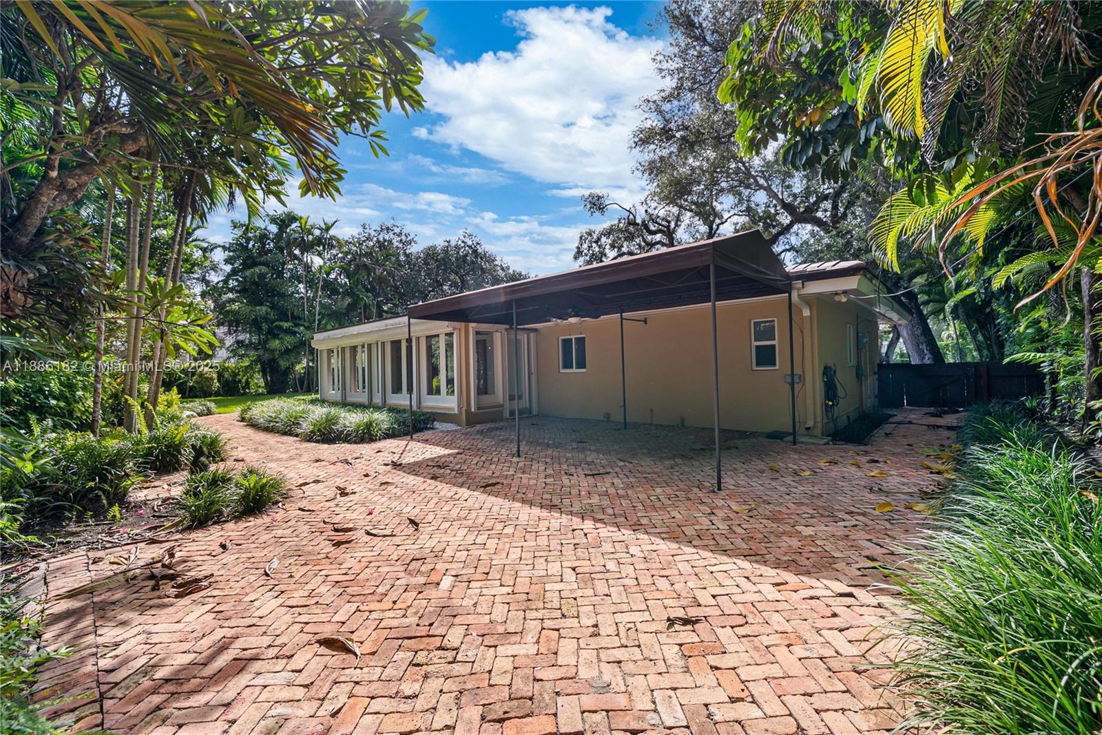CORAL GABLES RIVIERA SEC - Residential Lease