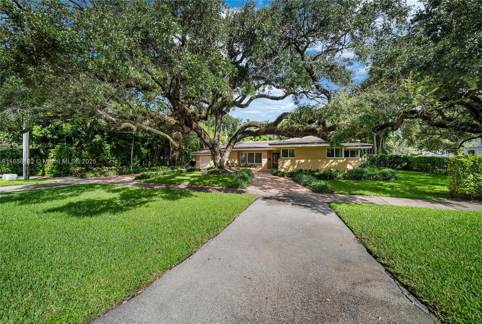 CORAL GABLES RIVIERA SEC - Residential Lease