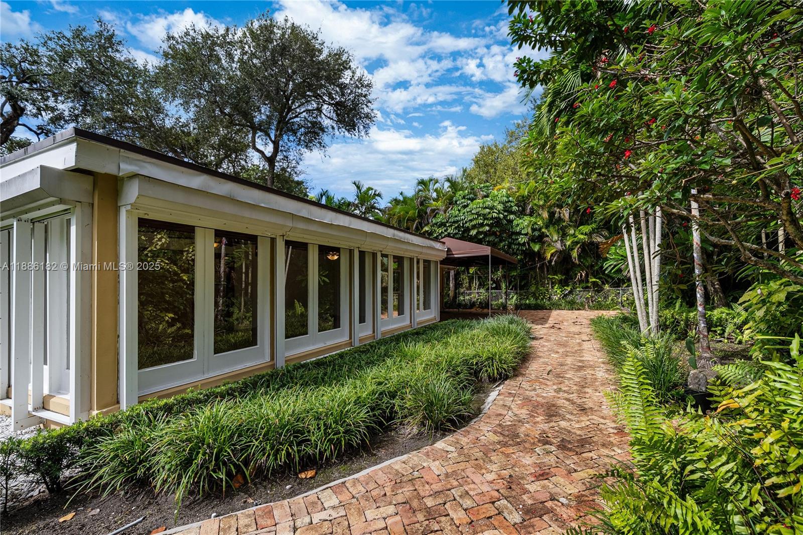 CORAL GABLES RIVIERA SEC - Residential Lease