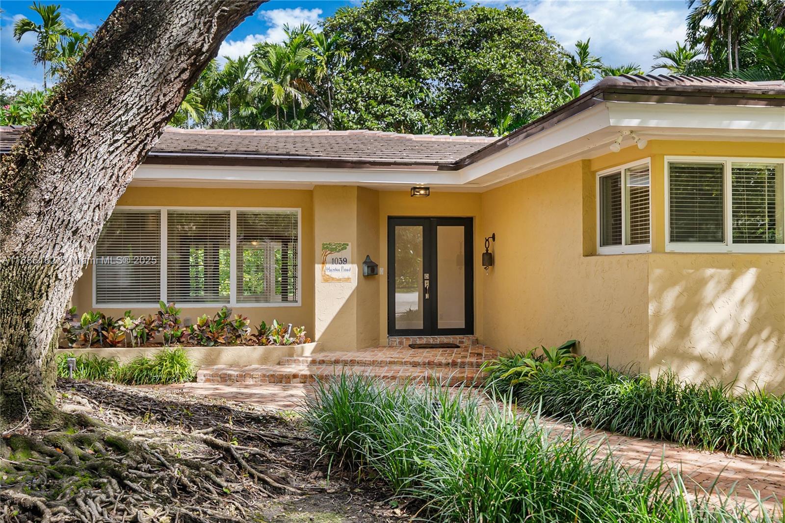 CORAL GABLES RIVIERA SEC - Residential Lease