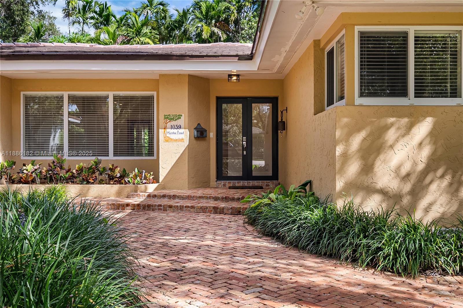 CORAL GABLES RIVIERA SEC - Residential Lease