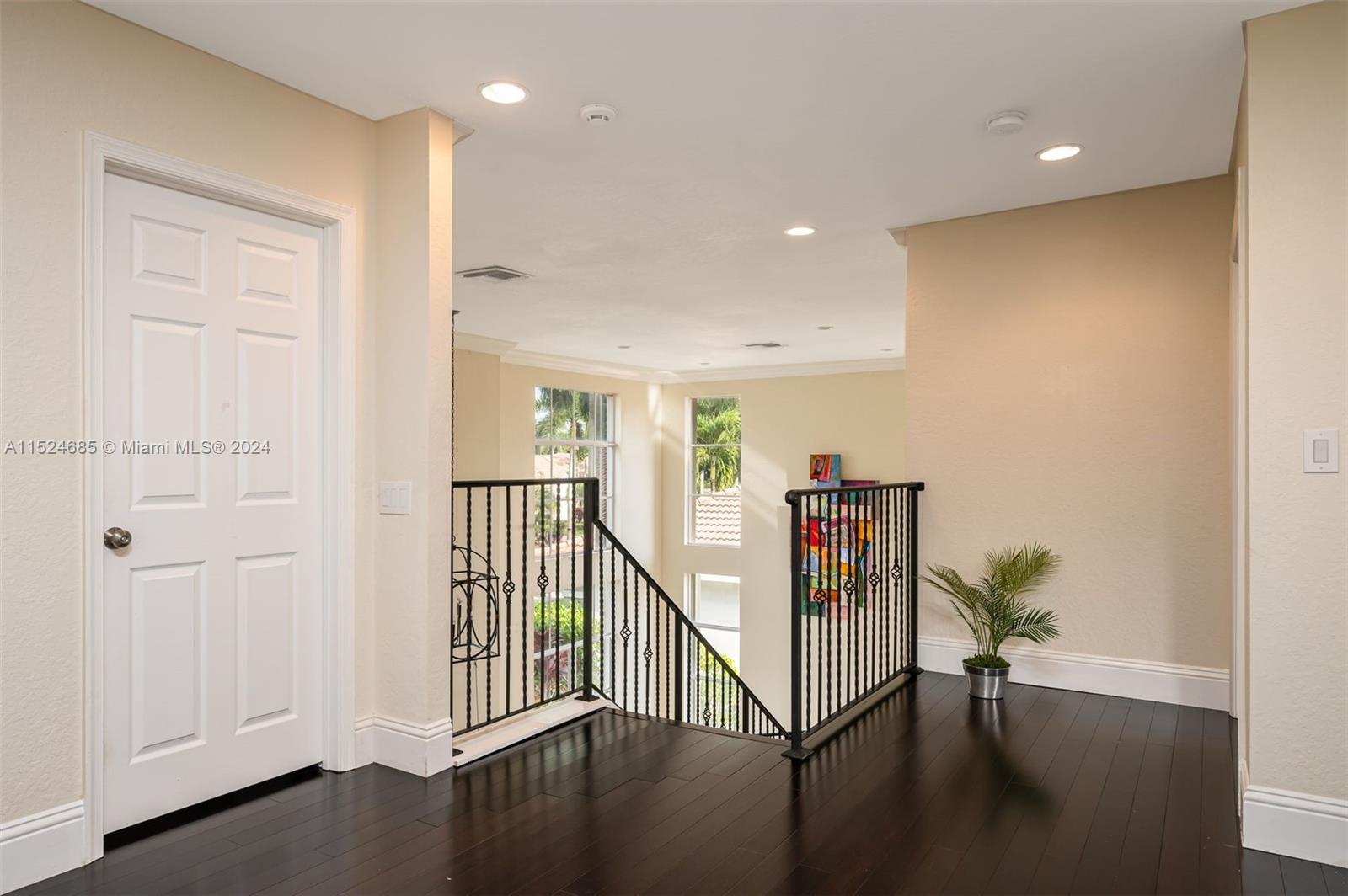 SECTOR 7-PARCEL W - Residential Lease