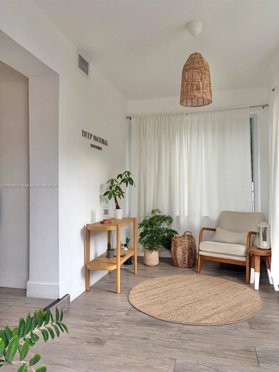 BAYWOOD - Residential Income