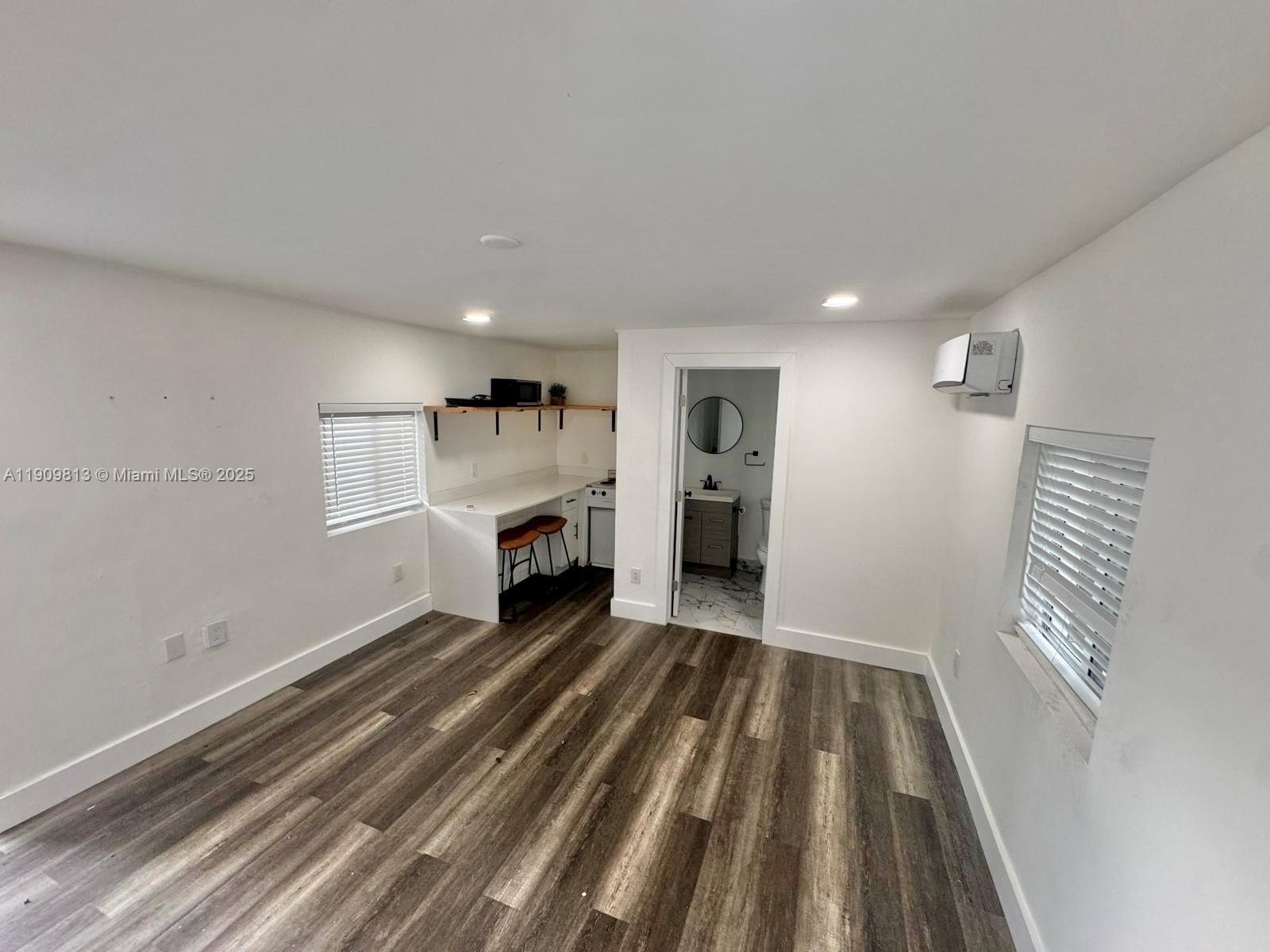 BAYWOOD - Residential Income