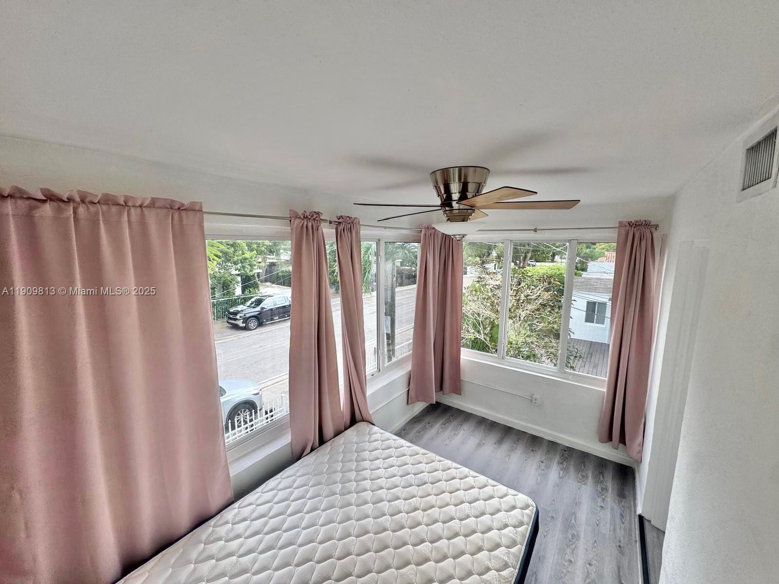 BAYWOOD - Residential Income