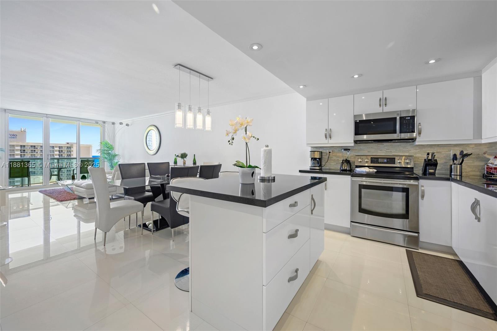 OCEAN RESERVE CONDO - Residential Lease