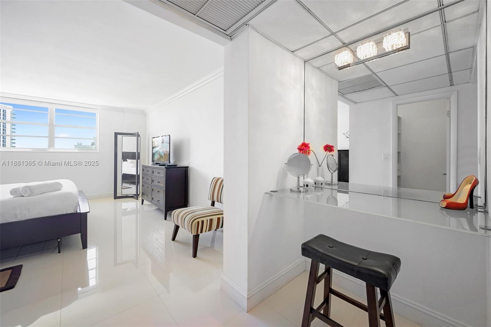 OCEAN RESERVE CONDO - Residential Lease