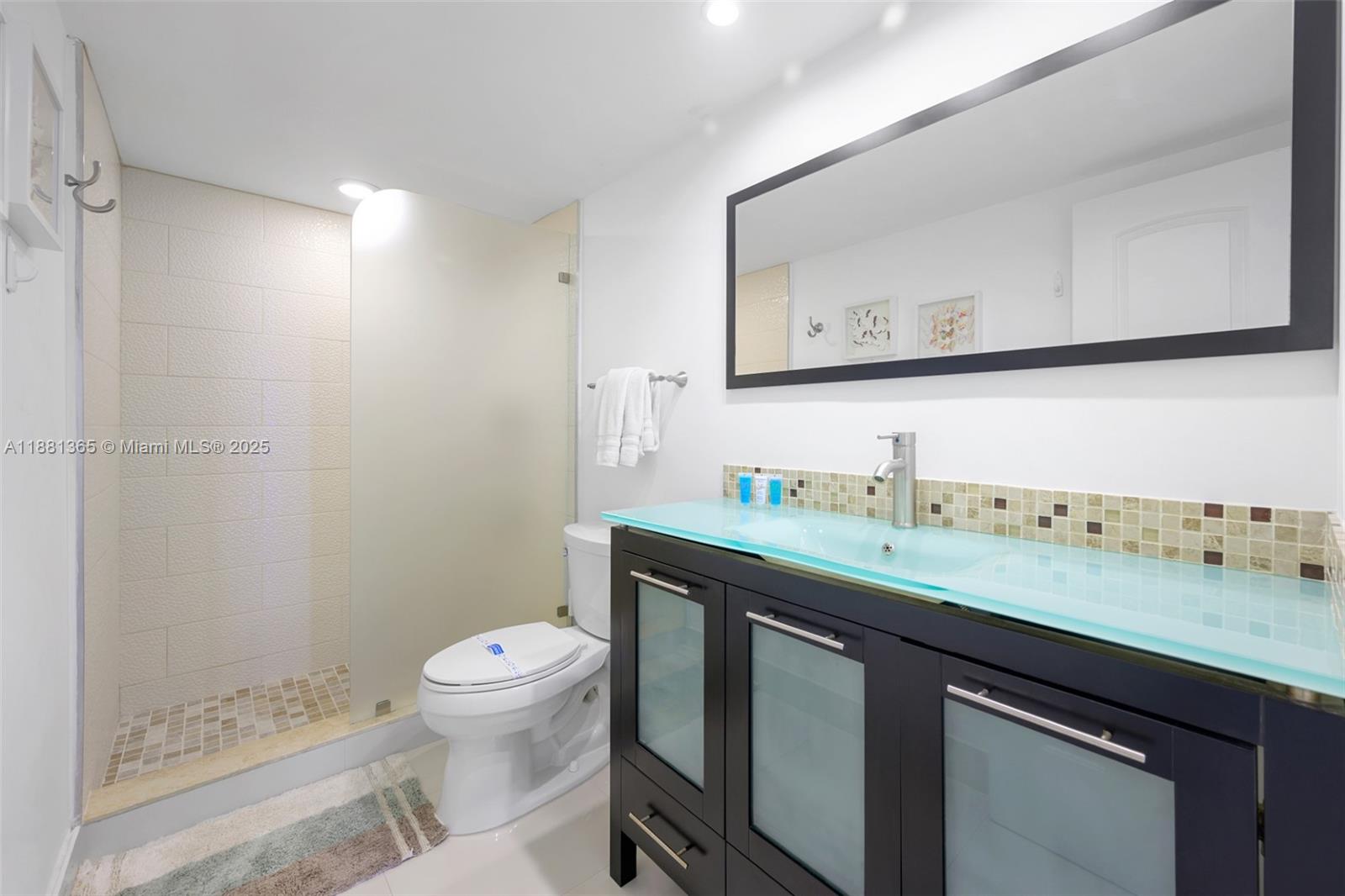 OCEAN RESERVE CONDO - Residential Lease