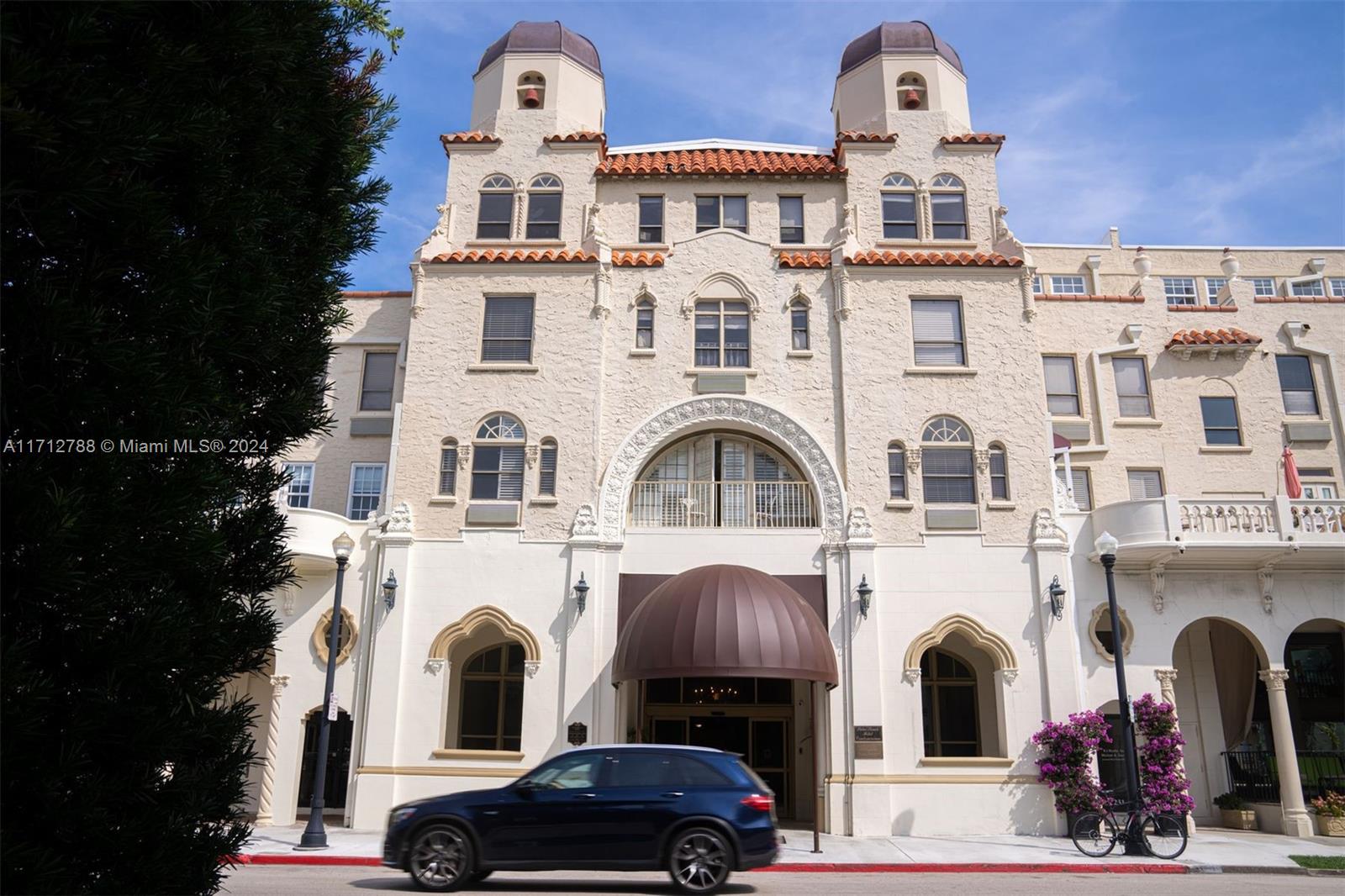PALM BEACH HOTEL CONDO - Residential
