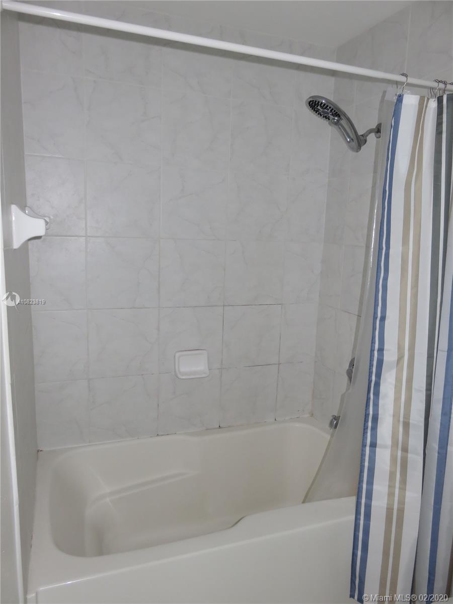 THE LOFT DOWNTOWN II COND - Residential Lease