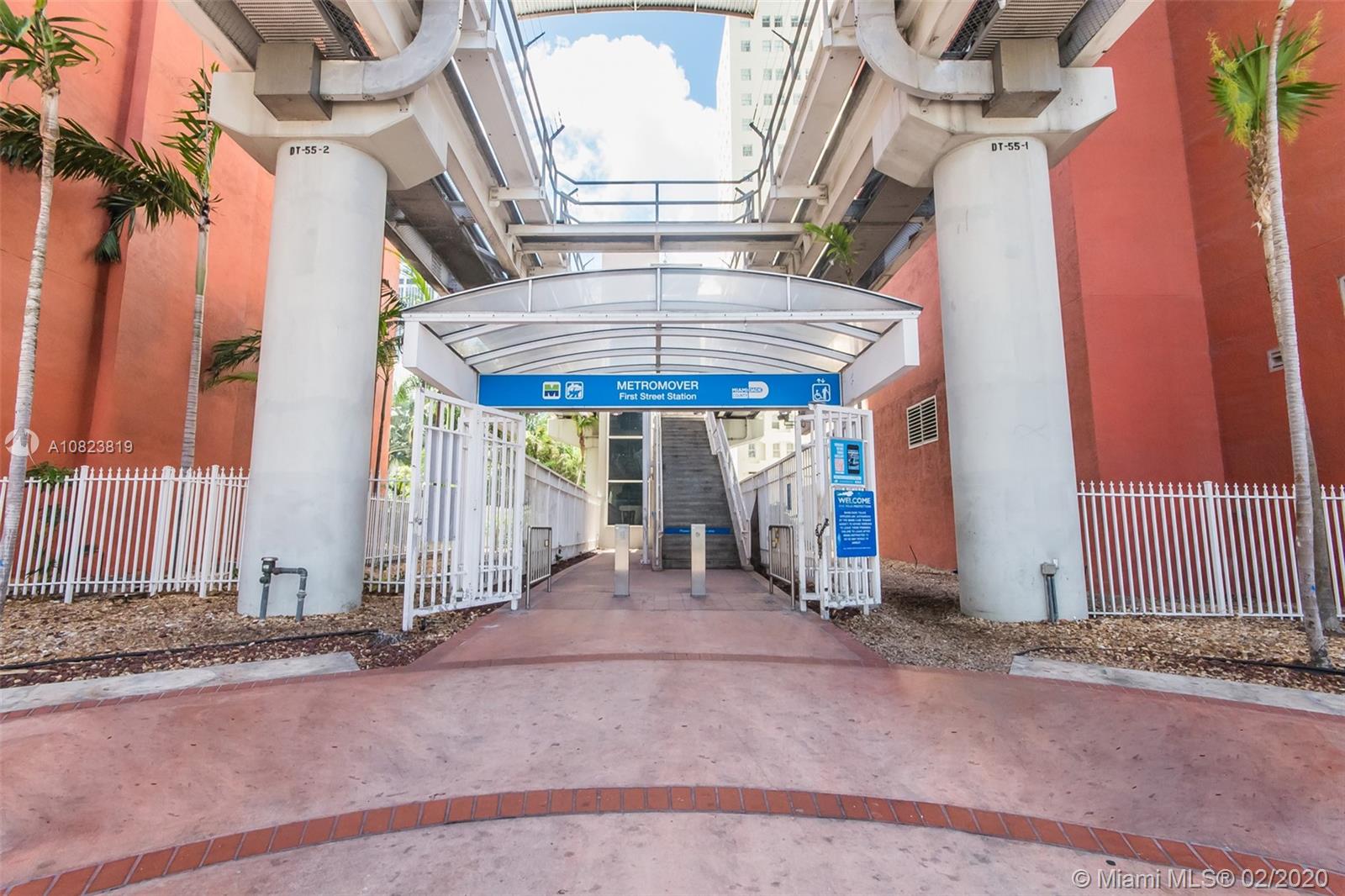 THE LOFT DOWNTOWN II COND - Residential Lease