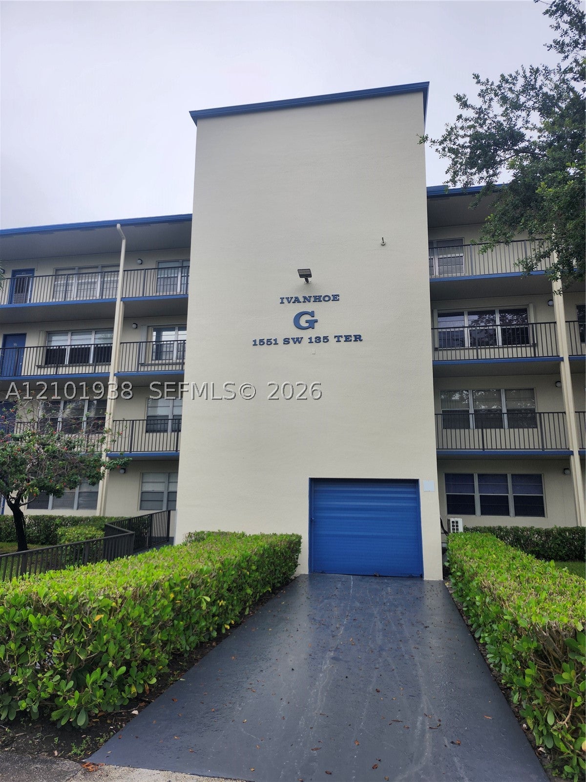 1551 SW 135th Ter 409G, Pembroke Pines FL 33027