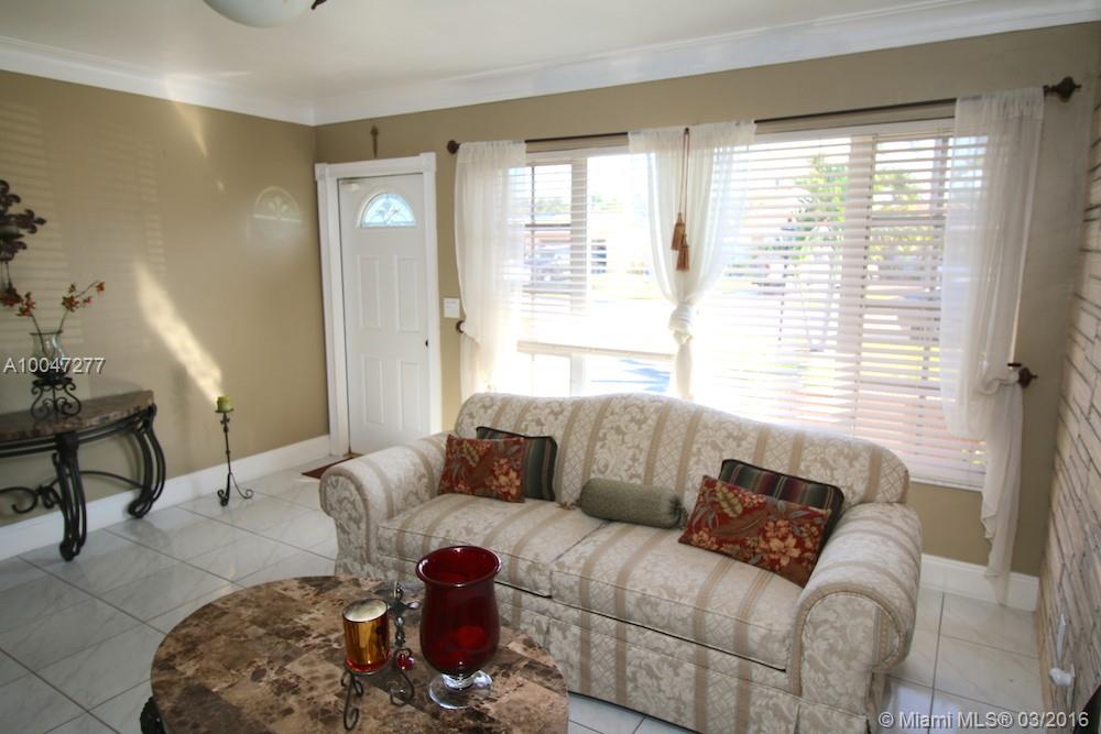 Pembroke Pines 3 39-27 B - Residential