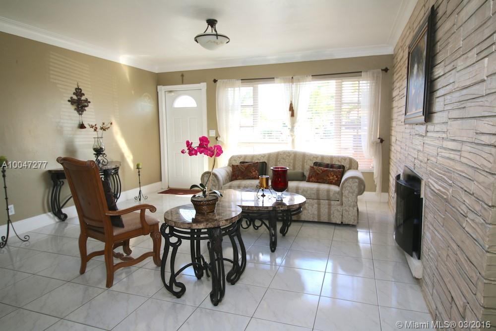 Pembroke Pines 3 39-27 B - Residential