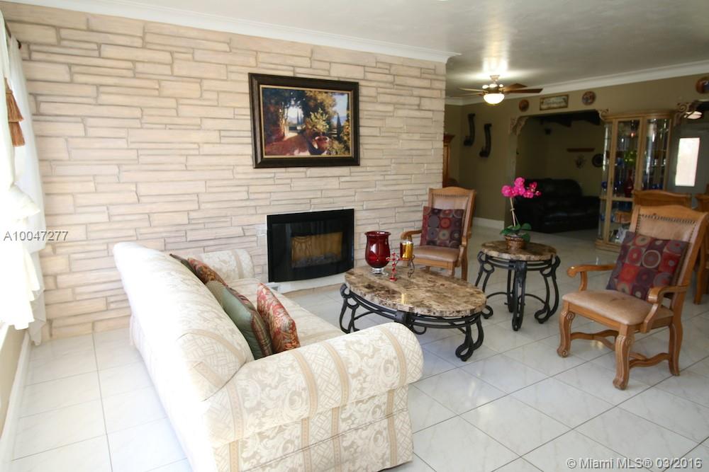 Pembroke Pines 3 39-27 B - Residential