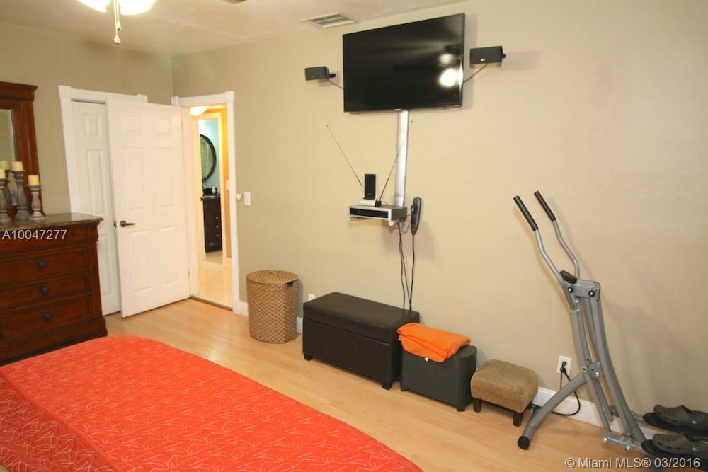 Pembroke Pines 3 39-27 B - Residential