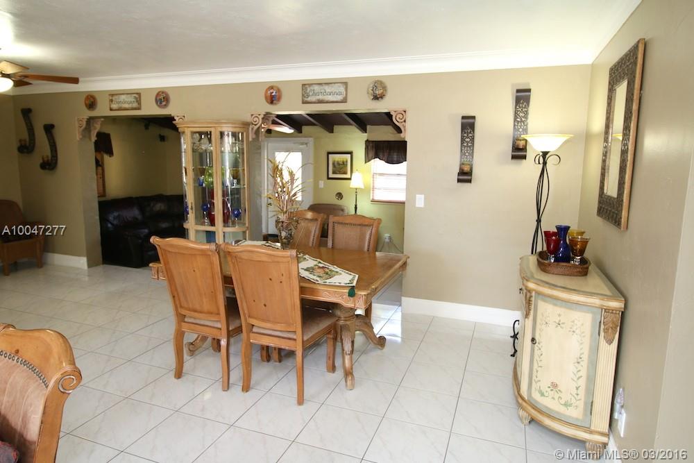 Pembroke Pines 3 39-27 B - Residential