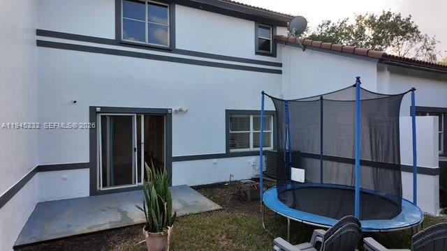 SUNSET PLAZA - Residential