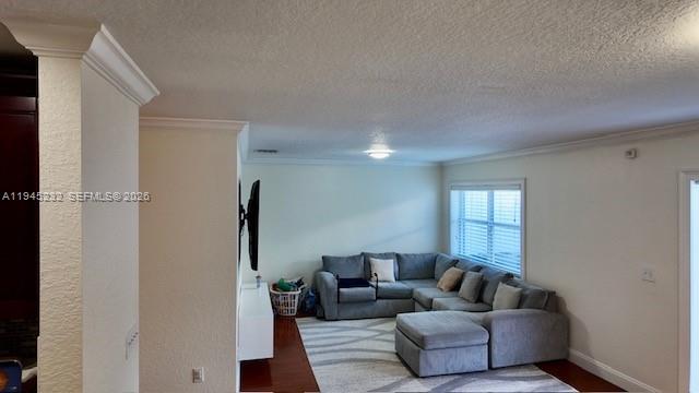 SUNSET PLAZA - Residential