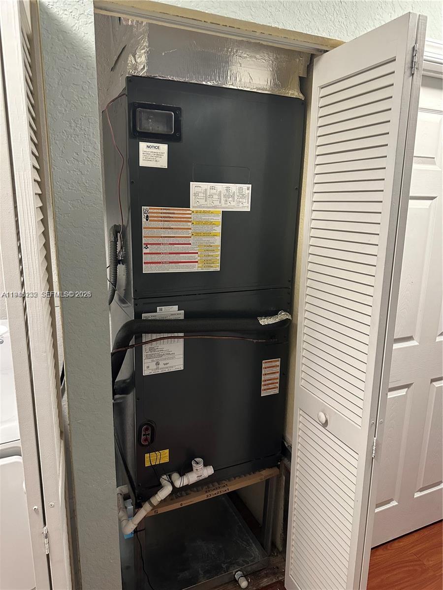 SUNSET PLAZA - Residential