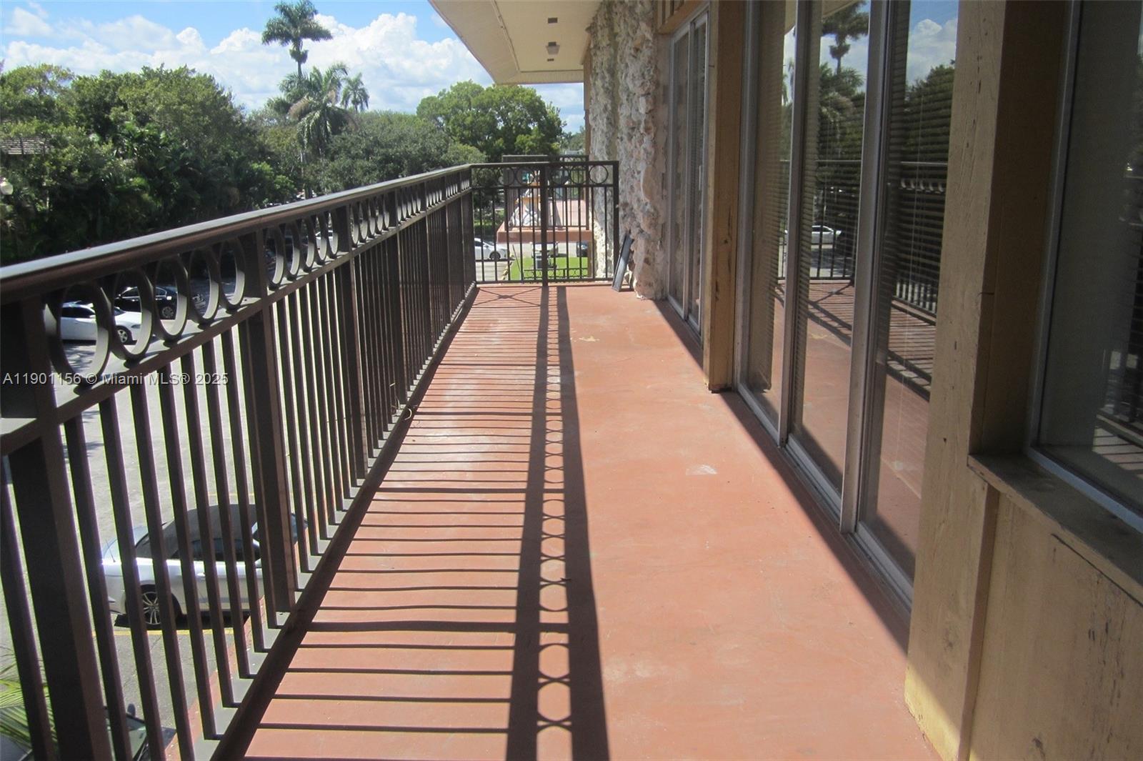 EMERALD ISLES WEST PHASE - Residential Lease