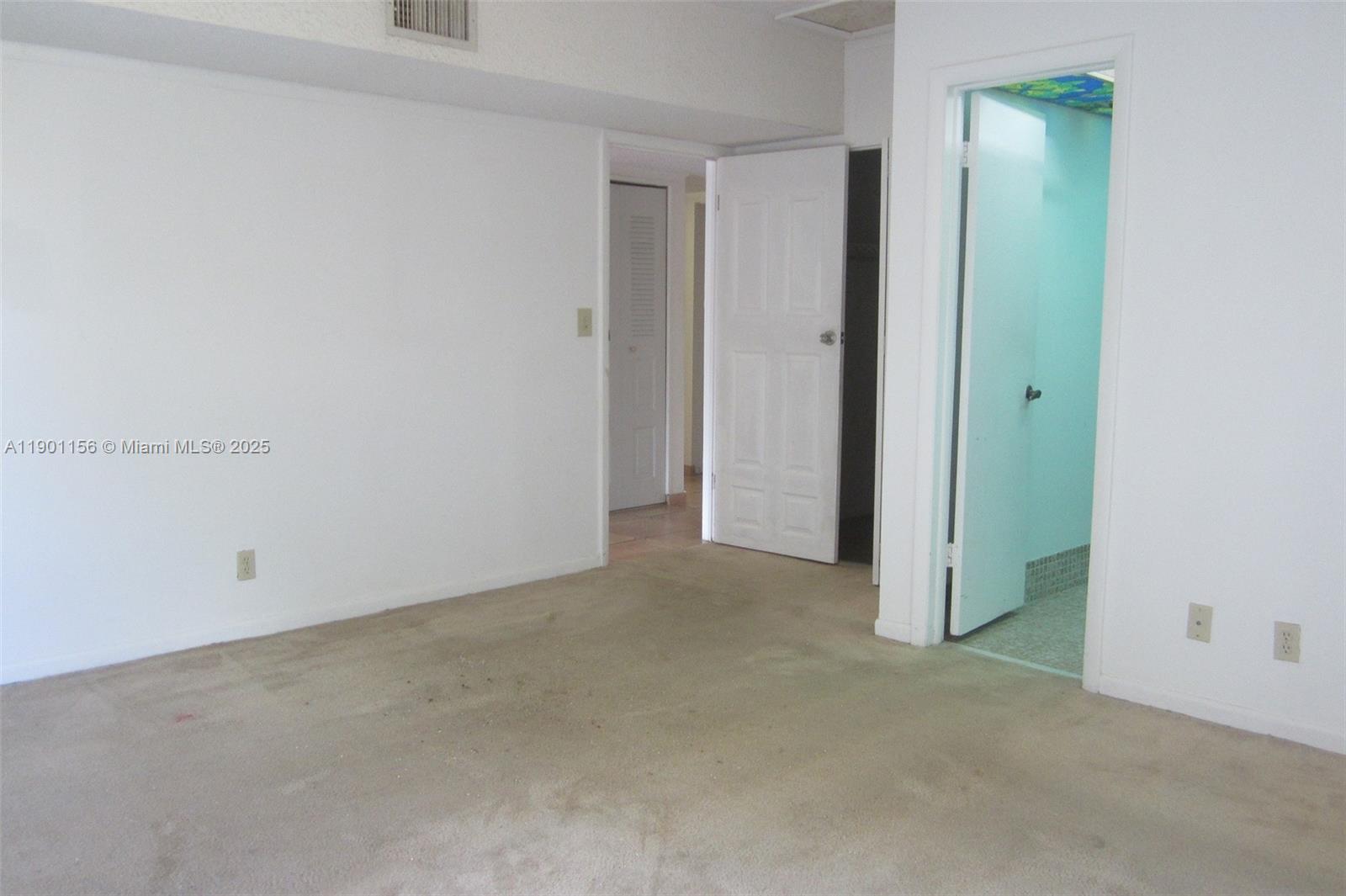 EMERALD ISLES WEST PHASE - Residential Lease